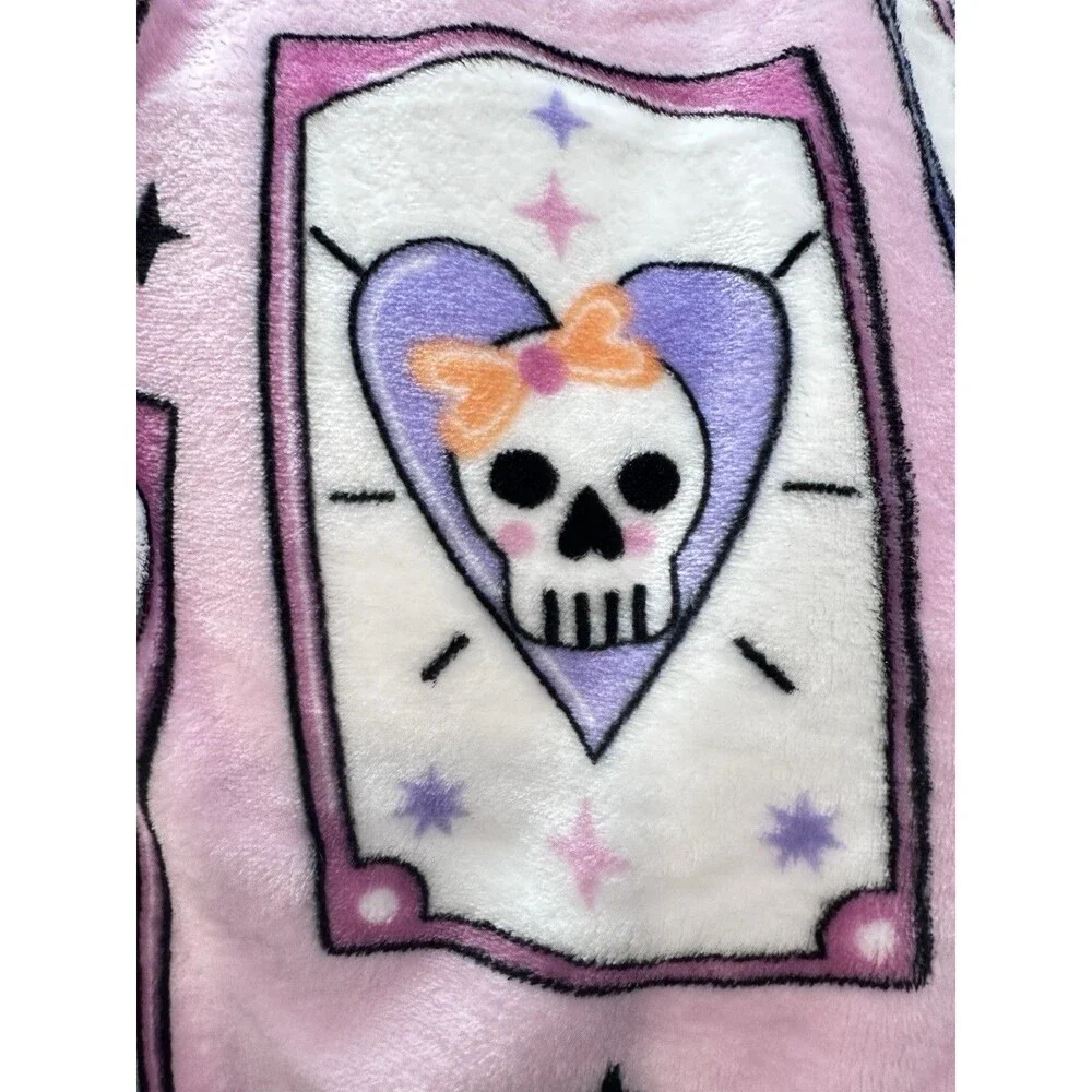 Betsy Johnson Pink Halloween Ultra Plush Throw Blanket 50 X 70“￼